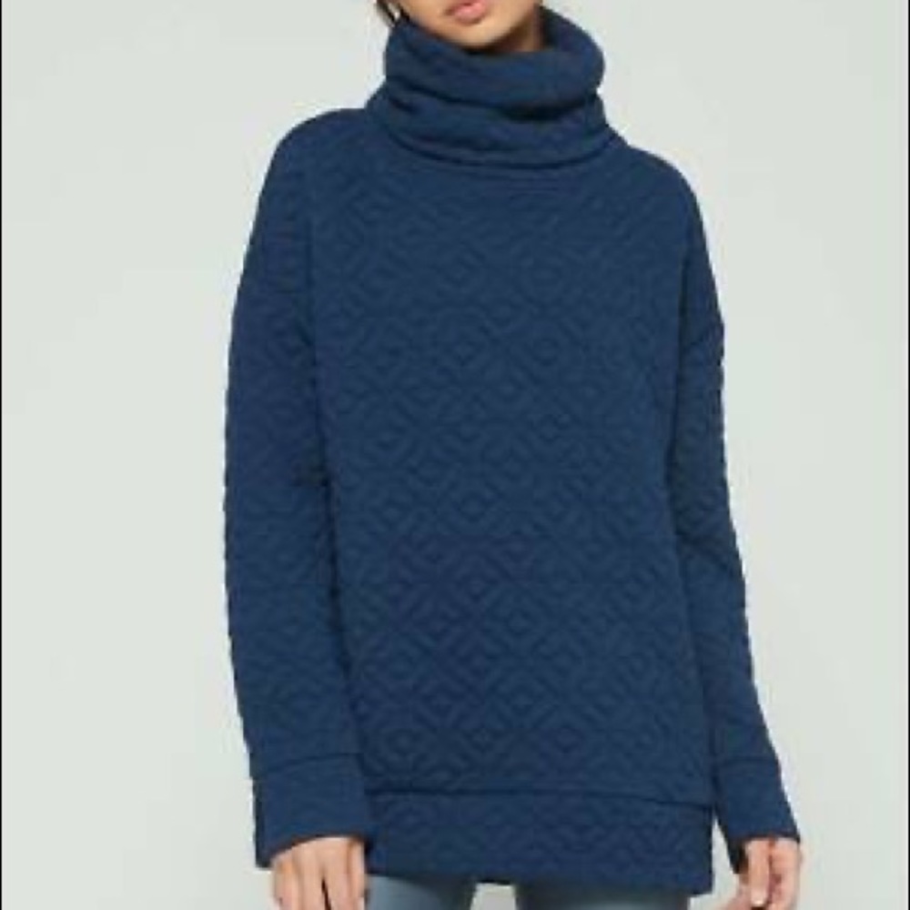 Gap GapFit Navy Quilted Pullover sweatshirt Turtleneck w/Pockets